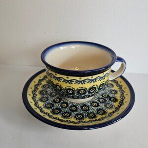 Polish Pottery cup and saucer set Boleslawiec Poland bumble bee Peacock pattern